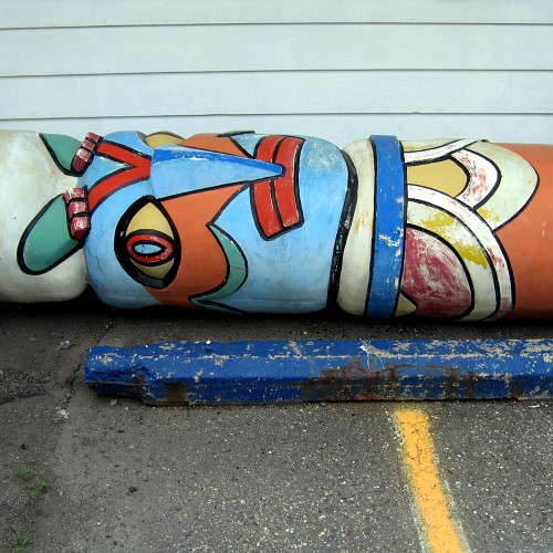 Totem Pole from Thunderbird Lodge, Minneapolis, MN, June 5, 2008