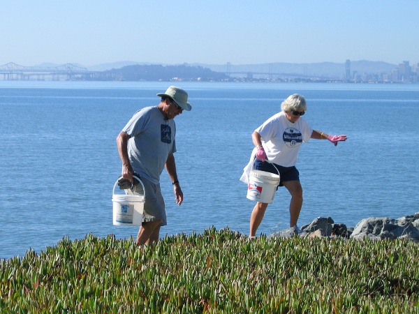Coastal Cleanup Day, Richmond, California