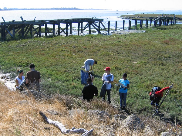 Coastal Cleanup Day, Richmond, California