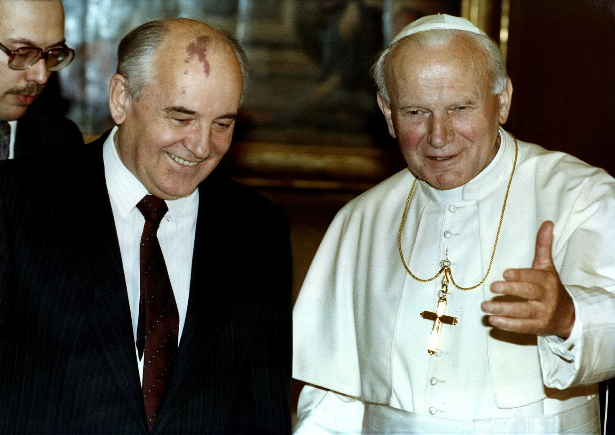 Photo of Mikhail Gorbachev and Pope John Paul II